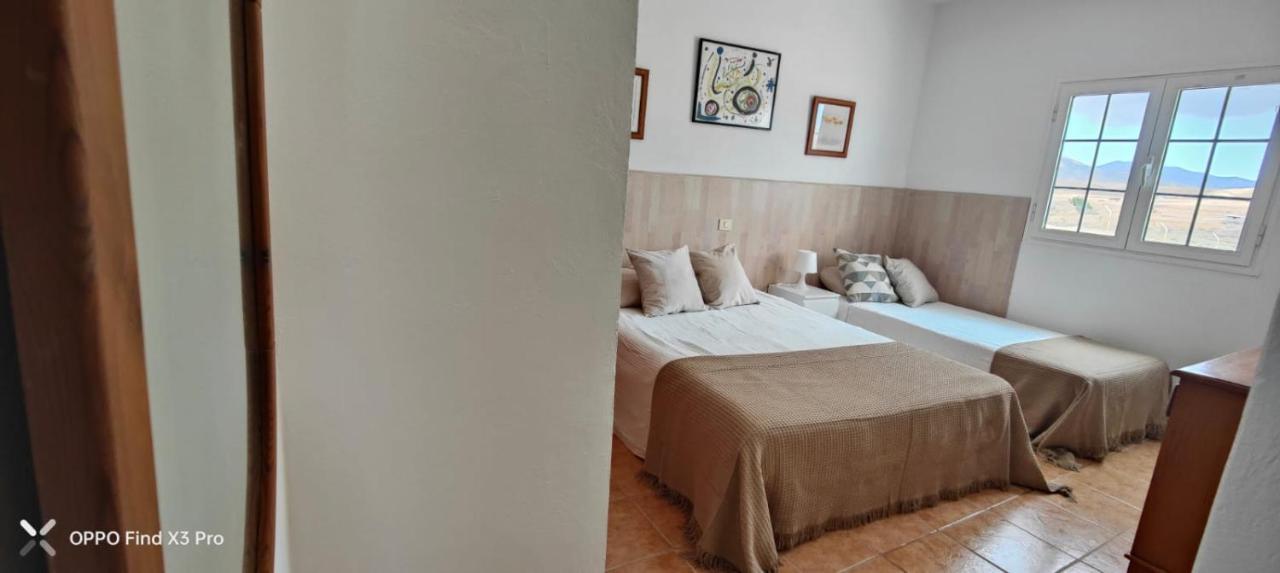 4 Family Home With Pool, Fuerteventura-Gran Tarajal Juan Gopar ภายนอก รูปภาพ