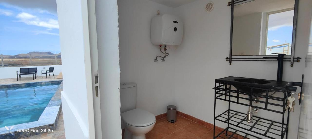 4 Family Home With Pool, Fuerteventura-Gran Tarajal Juan Gopar ภายนอก รูปภาพ